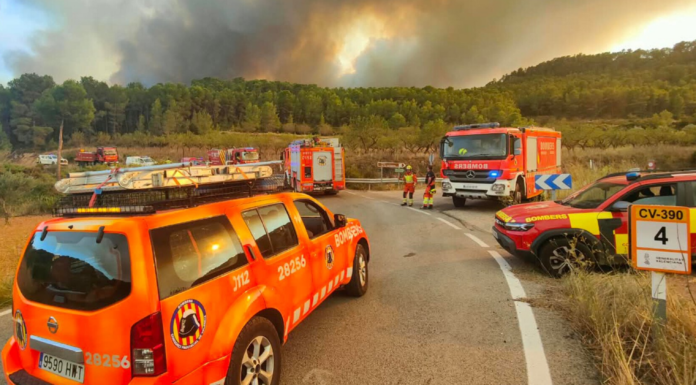 El incendio de Tuéjar calcina cerca de 1.000 hectáreas y afronta una jornada clave antes de las tormentas