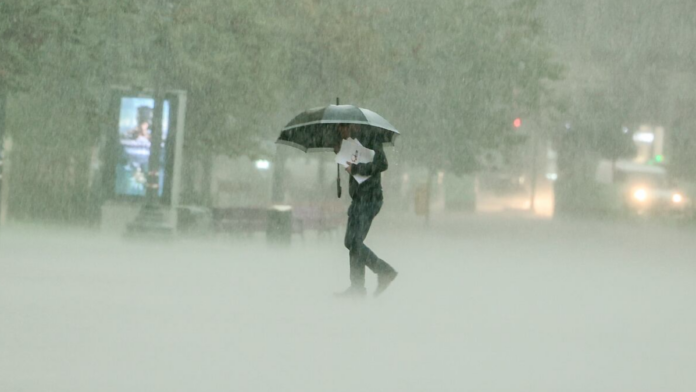 7televalencia-lluvia Una tromba de agua se ceba con Valencia y Requena: estos son los municipios donde más ha llovido