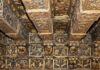 La Lonja quiere devolver su esplendor al espectacular artesonado del techo de la Sala Dorada