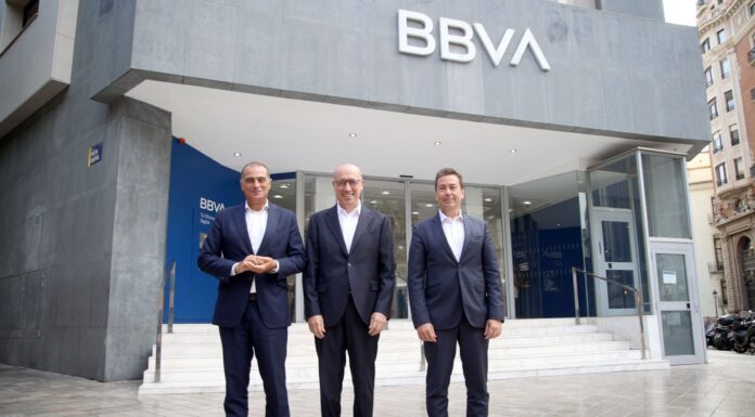 Cerca de 5.000 nuevas pymes y empresas valencianas eligen a BBVA en el primer semestre del año Cerca de 5.000 nuevas pymes y empresas valencianas eligen a BBVA en el primer semestre del año