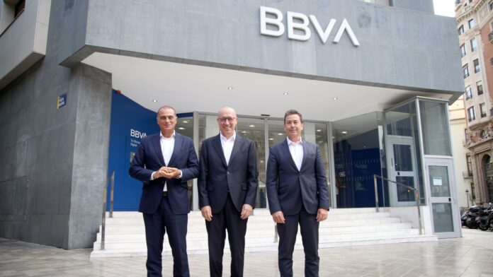 7televalencia-bbva Cerca de 5.000 nuevas pymes y empresas valencianas eligen a BBVA en el primer semestre del año