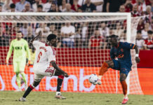 La afición del Valencia CF está a punto de estallar tras la derrota en Sevilla