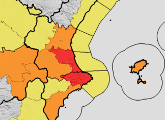 Elevan a rojo el aviso de lluvia en el litoral sur de la provincia de Valencia