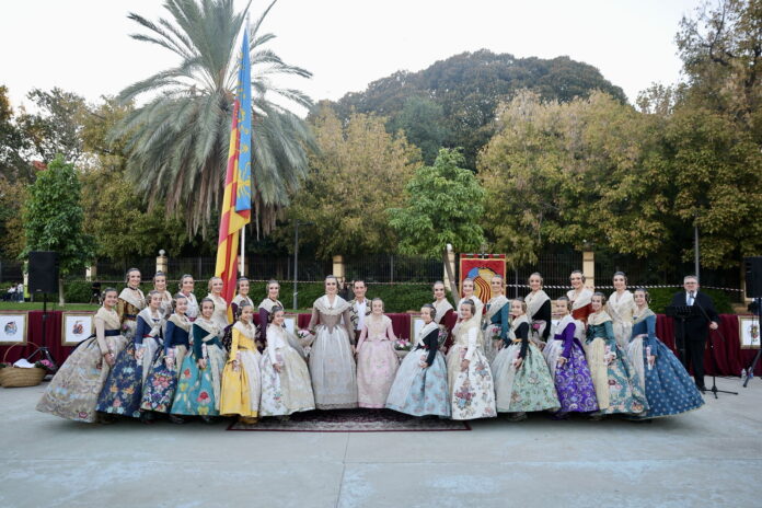 7televalencia-homenaje-senyer Homenaje a la Senyera de Camins al Grau