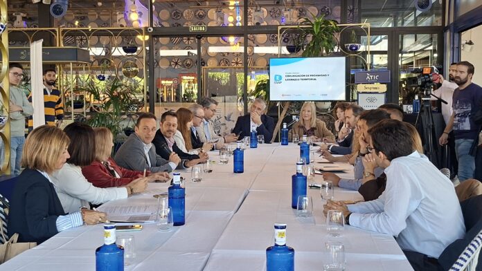 Mesa del foro 2 I Foro de Comunicación de Proximidad y Desarrollo Territorial