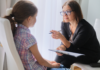 La salud mental también se aprende: los 3 errores que los padres deben evitar con sus hijos La salud mental también se aprende: los 3 errores que los padres deben evitar con sus hijos