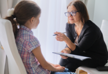 La salud mental también se aprende: los 3 errores que los padres deben evitar con sus hijos La salud mental también se aprende: los 3 errores que los padres deben evitar con sus hijos