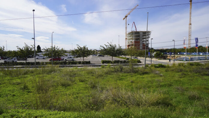 Terrenos adquiridos por el Ayuntamiento de Paterna en el barrio de Santa Rita para la construcción de viviendas de protección pública Terrenos adquiridos por el Ayuntamiento de Paterna en el barrio de Santa Rita para la construcción de viviendas de protección pública