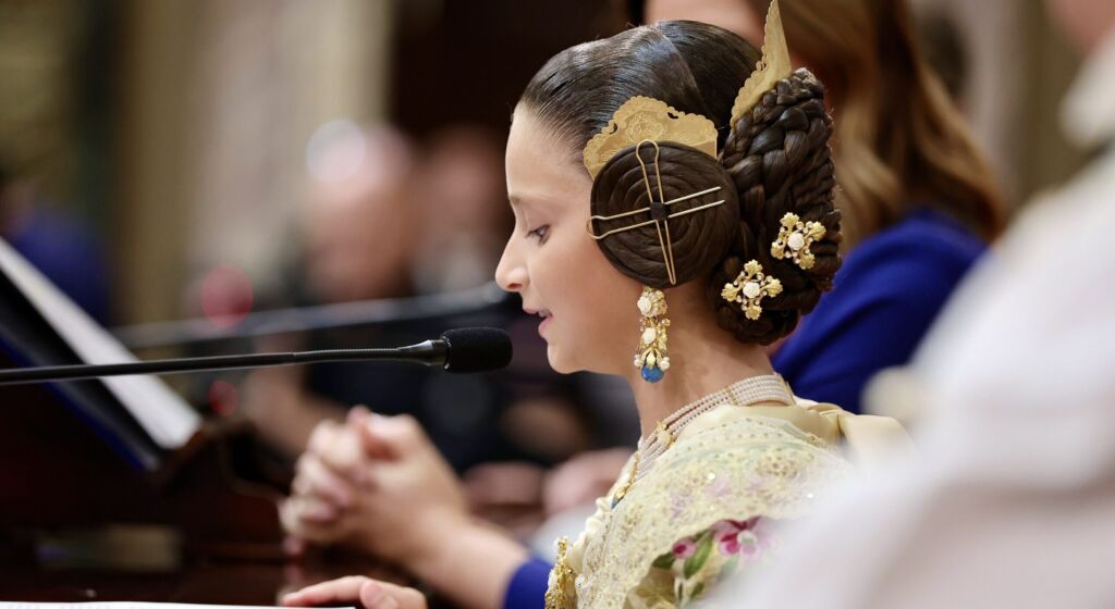 Marta Mercader durante el discurso en la Proclamación